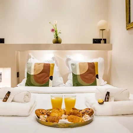 Superb Air-conditioned In The Heart Of The Marais Paris