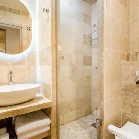 Superb Air-conditioned In The Heart Of The Marais