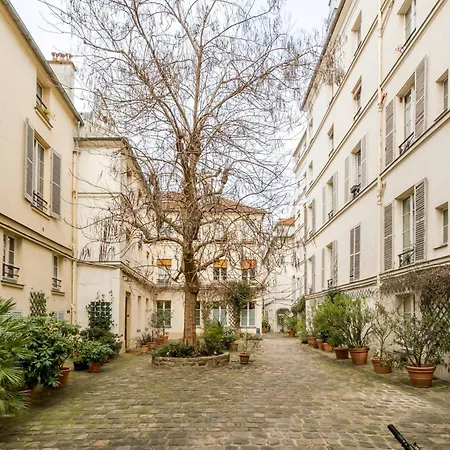 Superb Air-conditioned In The Heart Of The Marais Apartment *